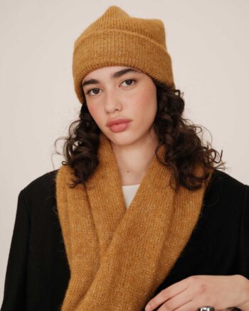 GORRO SAGITTAIRE OCRE GRACE AND MILA